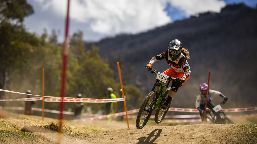 Tegan Molloy winner of the Toyota Australian Open Downhill, photo by Tim-Bardsley-Smith